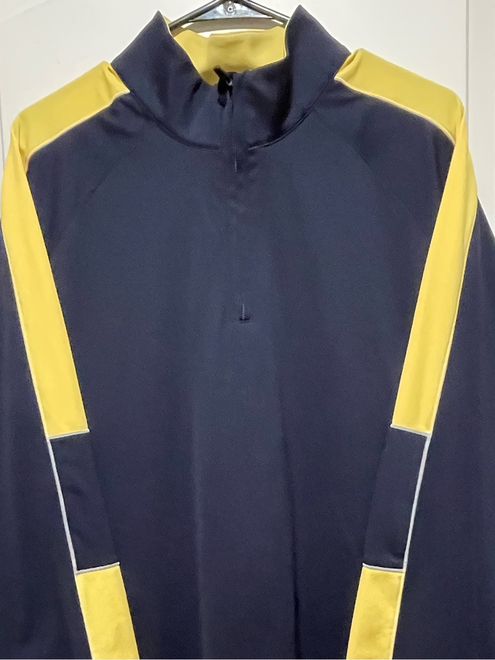 Cutter & Buck Dry Tec Sz XL Navy Yellow Lightweight Wicking Quarter Zip Jacket - Picture 2 of 8